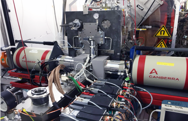FAIR_GSI_en's tweet photo. Our particle accelerators are in operation. At the moment these experiments are running:
๐ถ๐ธ๐ถ๐ธ๐ถ
First chemical study of #element113 at TASCA
๐ธ Machine: linear accelerator UNILAC
๐ธ Ions: Titan, Calcium
๐ธ Energy: 4.8 / 5.5 MeV/u
๐ธ Intensity: 6x10^12
#FAIRPhase0 ยฉ TASCA https://t.co/5rssfGcv4z