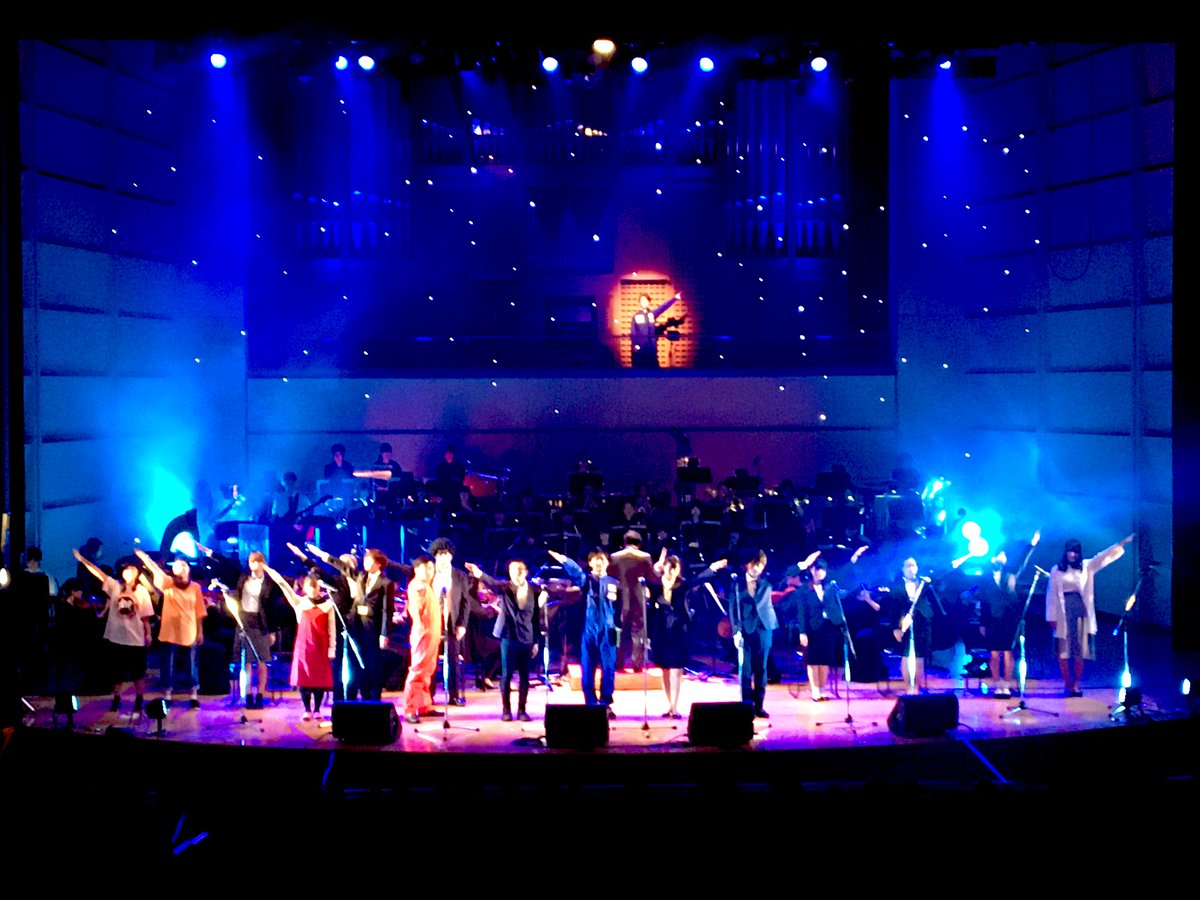 bell_moonlight's tweet photo. 昨日は洗足学園前田ホールにて、洗足学園音楽大学 声優アニメソングコース（ASコース）1期生 Final Stage「Abiding starS」の照明を担当しました。生オーケストラをバックに、素敵な卒業公演になりました。卒業後も、またどこかの現場で会えますように。

#洗足学園音楽大学 #声優 #舞台照明 #照明演出 https://t.co/IsDjbzjSdK