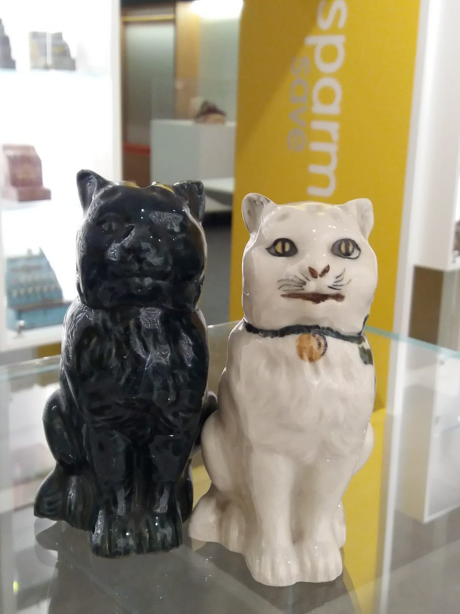 MdR_Torino's tweet photo. "Non si possiede mai un #gatto. Semmai si è ammessi alla sua vita, il che è senz’altro un privilegio"
Beryl Reid.

(salvadanai in collezione @MdR_Torino)

#17febbraio #festadelgatto #giornatamondialedelgatto https://t.co/LmRw8Eh5dQ