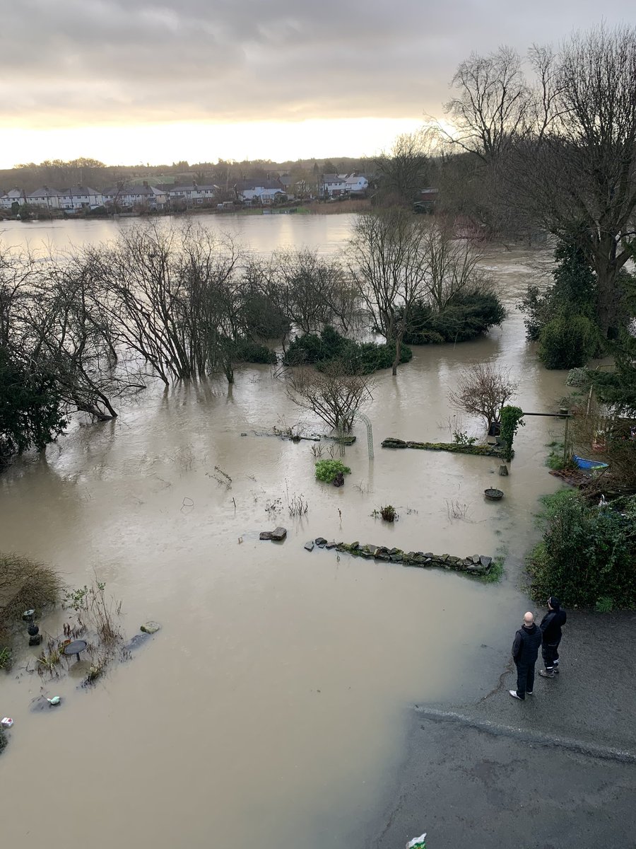 sarris71's tweet photo. #shropshire #shropshireflood #bbcradioshropshire #shrewsbury https://t.co/Gomlj3QqSZ