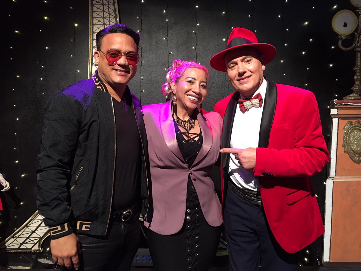 toniroviraytu's tweet photo. 📺 🆕 ¡ @KikoRodriguezRD esta noche en el programa !
#television #tryt1920 #FelizLunes
💻 https://t.co/mOIH9PLYVg https://t.co/A26d6Pv58X