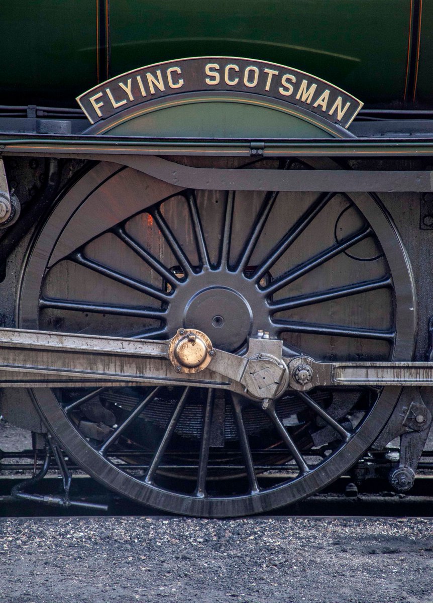 Half-term &amp; stuck for what to do? The world-famous Flying Scotsman is here so why not come to visit? You can buy tickets on the day. For more information:
buff.ly/2RojbFT
Photo:Altondigitalimage
<a href="/VisitHampshire/">Visit Hampshire</a> <a href="/HantsTopDaysOut/">HantsTopDaysOut</a> <a href="/King_Alf/">Visit Winchester</a> #FlyingScotsman #watercressline