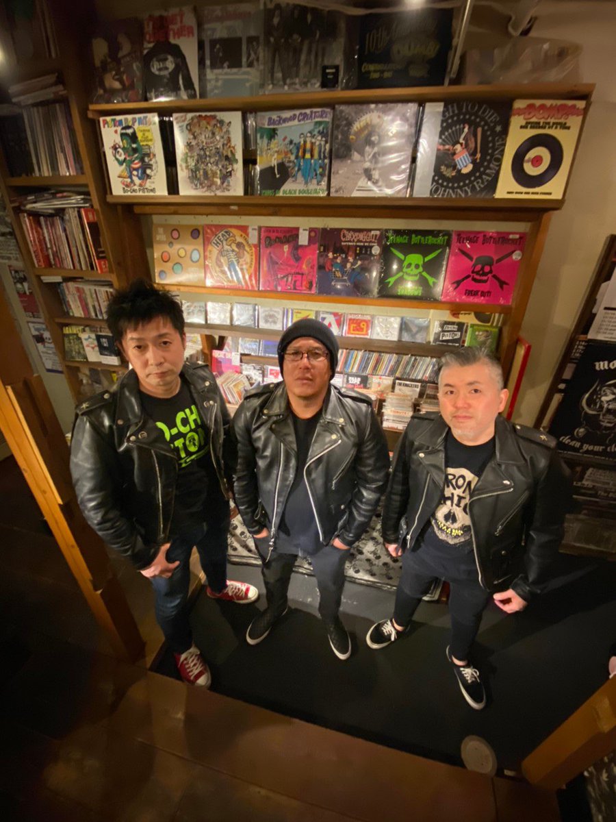 SoPistons's tweet photo. 今週末はTHE DISASTER POINTSと東蒲阪と周ります‼︎
2/22(土)東京柴崎RAT HOLE
2/23(日)蒲郡BUZZ HOUSE
2/24(月祝)大阪心斎橋 火影
※23日蒲郡公演はソールド間近！確実に入場されたい方はお早めのチケット予約を‼︎ 蒲郡はバンド予約はありません。ご予約は下記まで急げ‼︎
g.buzzhouse@gmail.com https://t.co/Dib89lY8b7