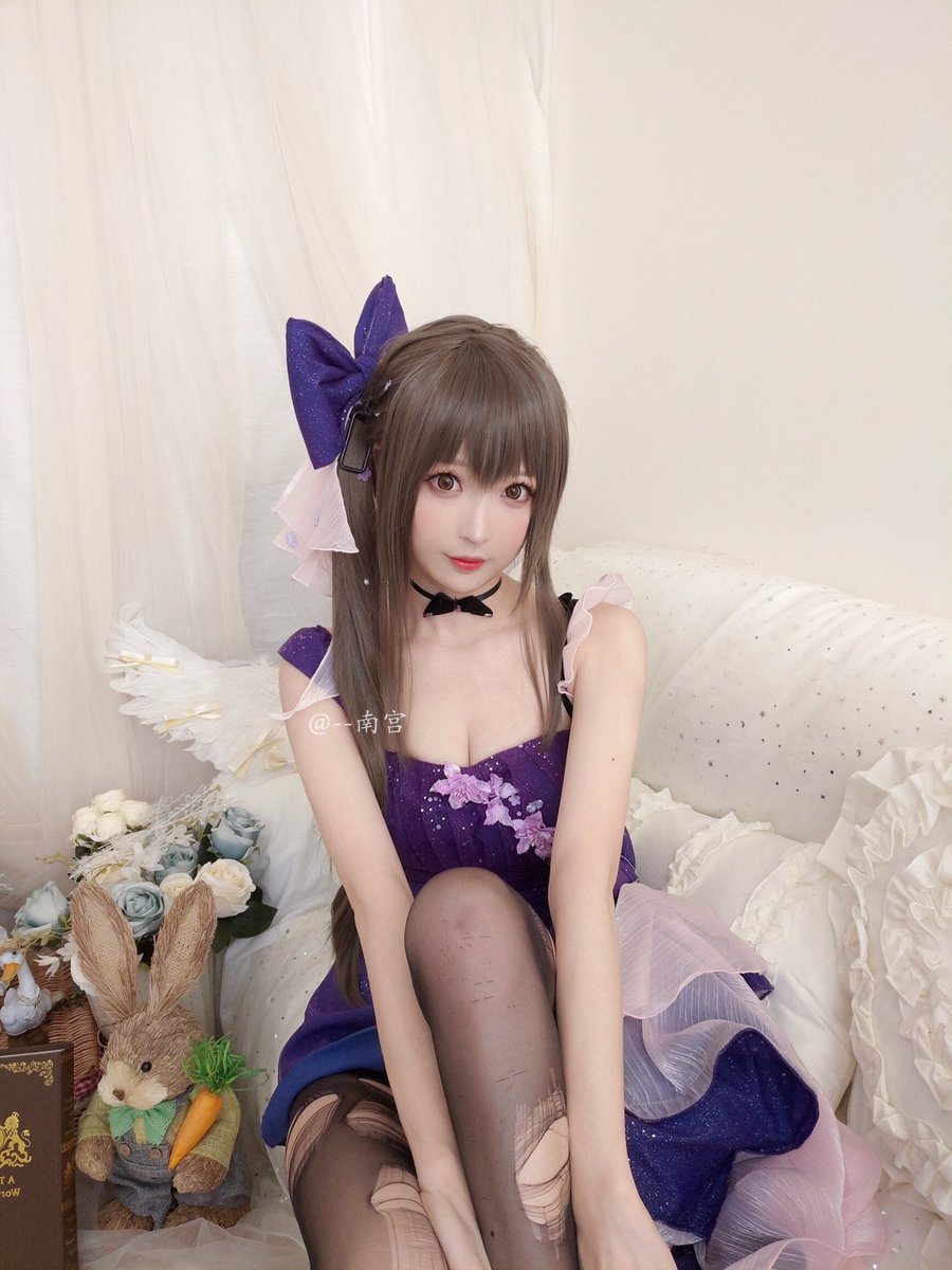 #少女前线 #K2 
No.194

「 K2だよ。かわいい後輩たちはどこにいるの？きっとワタシに会うのを心待ちにしてるでしょうね！」 https://t.co/dlsHdPqjkq