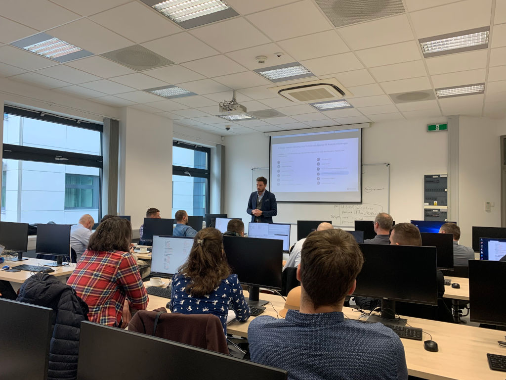 PolishPlatform's tweet photo. After the official part of the @LIONDC2 Management-level training, the representative of @DataWalk, Polish hi-tech company, gave a presentation of OSINT tools.
#liondc #datawalk #pphs #ppbw https://t.co/oy8ByXxkFj