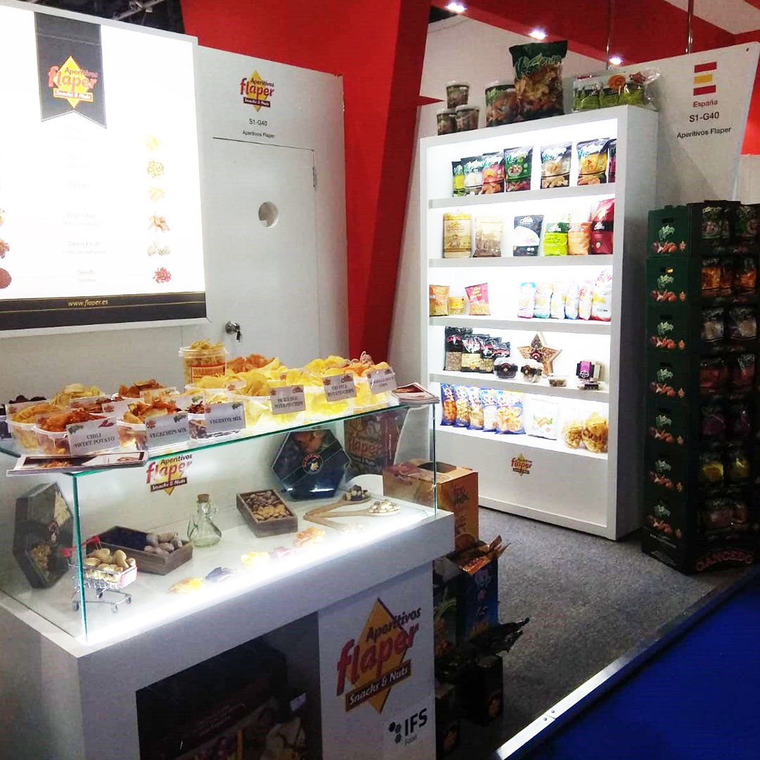 ApFlaper's tweet image. Segundo día en #Gulfood2020 presentando todas nuestras novedades, ven y conócenos en nuestro Stand: S1 - G40. ⠀

Te esperamos!!😊🤗 #Flaper #exhibition #feria #dubai #2020 #gulfood #snack #nuts #travel #aroundtheworld #España #Spain