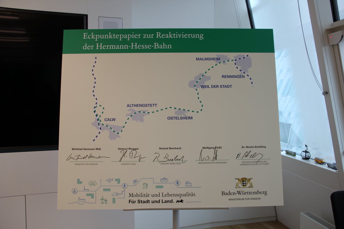 #Reaktivierung des Schienenverkehrs zwischen #Calw und #WeilderStadt kommt. Der Weg für die #SBahn-Verlängerung ist frei. Heute unterzeichneten die beteiligten Projektpartner ein entsprechendes Eckpunktepapier. #HermannHesseBahn Mehr: bit.ly/38Avhlg