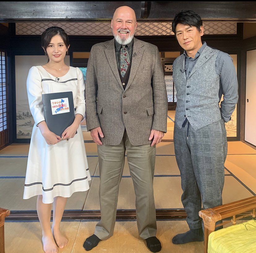 池谷実悠 テレビ東京アナウンサー No Twitter 今夜9時からは Bsテレ東でワタシが日本に住む理由をご覧ください 今回はkfcが大好きな ゲストの方です