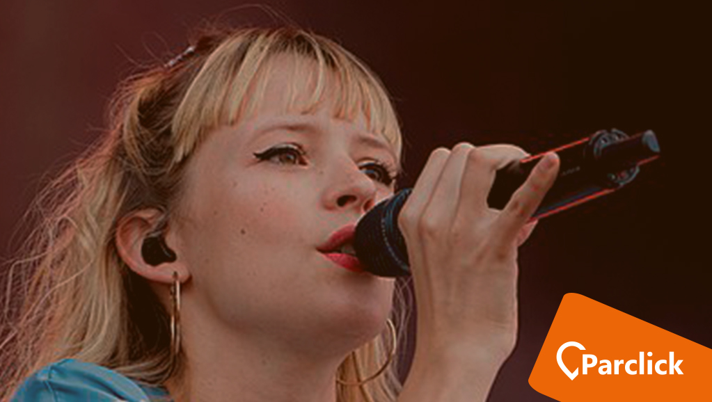 ParclickFrance's tweet image. Angèle, prodige belge de la pop ! En concert à l’AccorHotel Arena le 18, 19 et 20 février.
➡️ bit.ly/3b0Bjxf