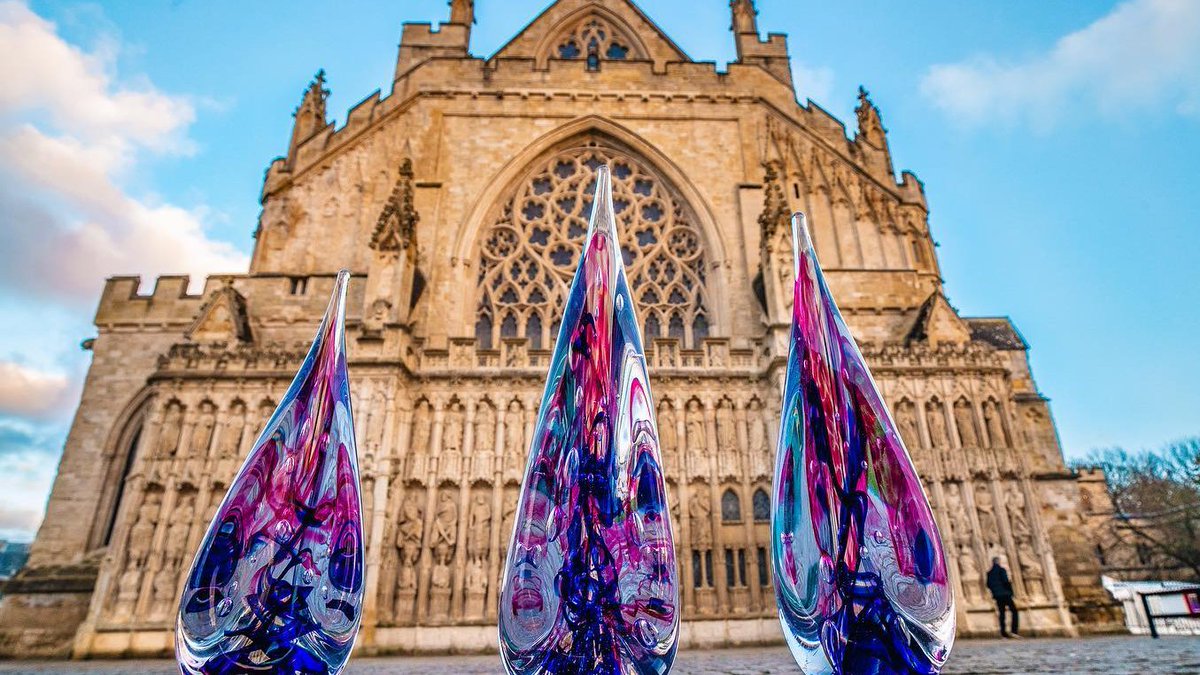HouseofMarbles's tweet image. Our #Glassmakers at #TeignValleyGlass made these stunning trophies for @swtourismawards @ExeterCathedral #Congrats @RomanBathsBath @The25Torquay @Kents_Cavern @Longleat @CaryArms  @SalcombeGin @BristolAero @RickSteinSchool @Lympstone_Manor @SSGreatBritain to name a few winners!🏆