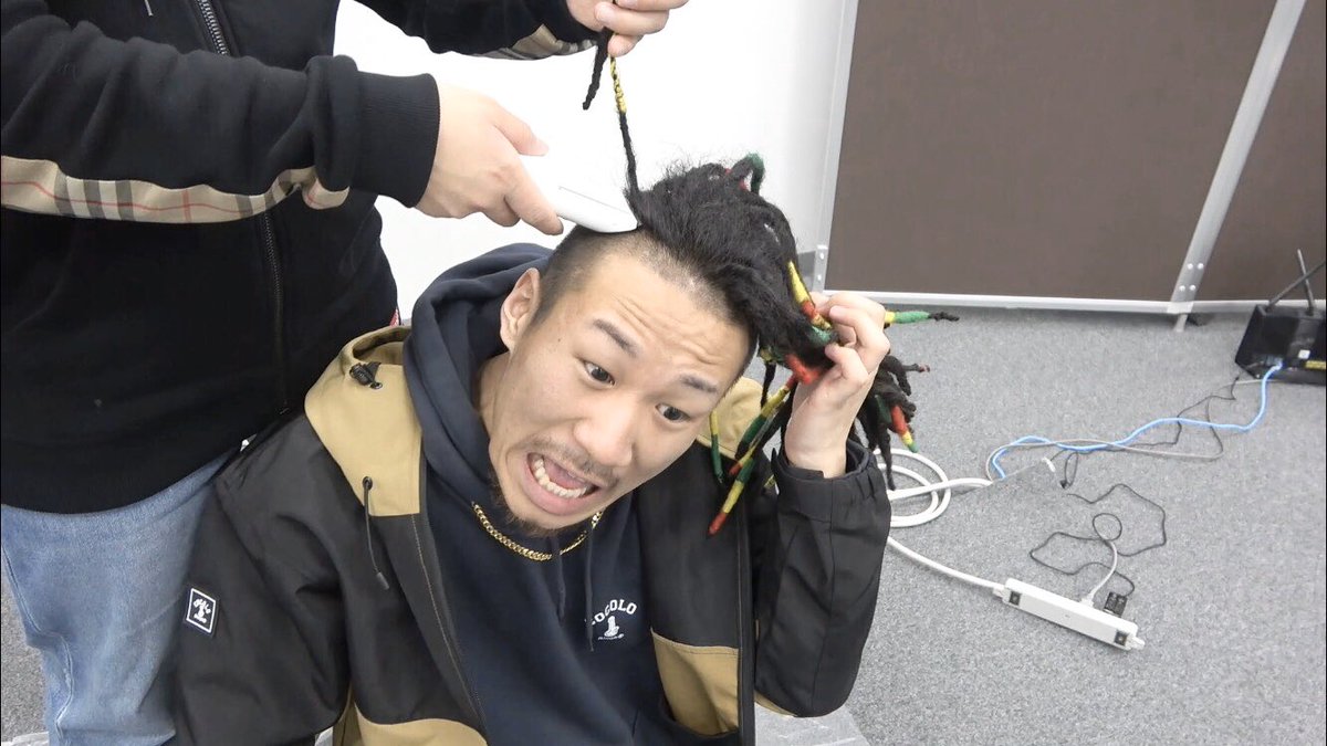 がーどまん A Twitter 今日の動画は My断髪式 半袖スノボー 4年間の髪が一瞬に坊主に Myブチギレてがーどまんを T Co 5qneucjh9p