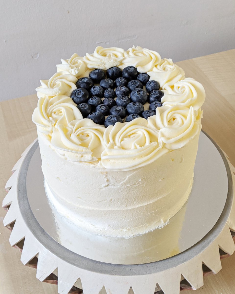 Bellas_Cakes's tweet photo. 🎂 https://t.co/17vlN54w7O