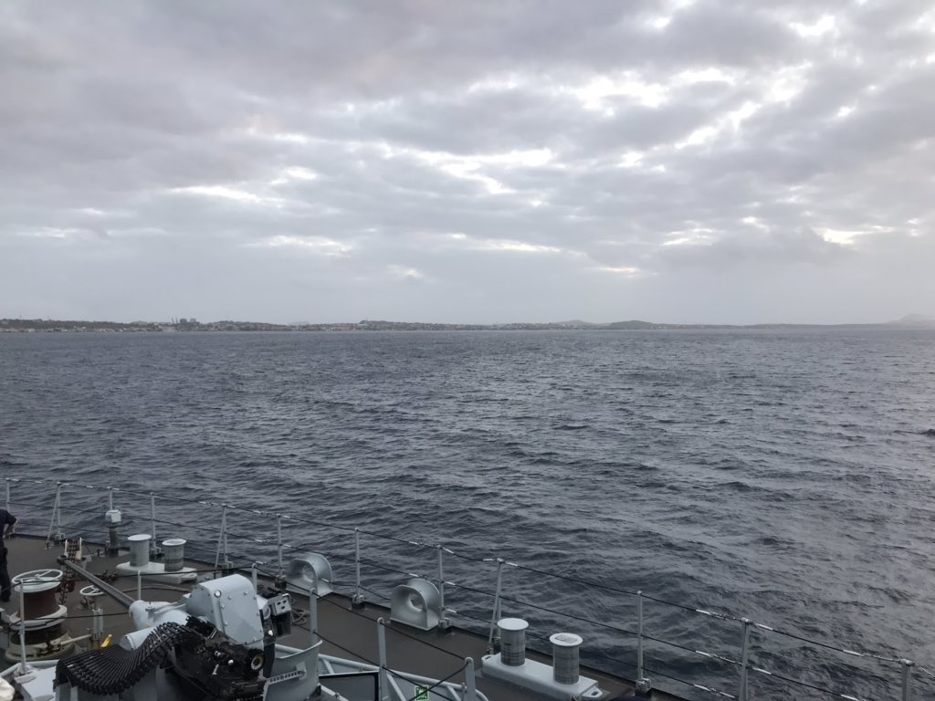 HMS_Medway's tweet photo. Good morning Curacao! 🇳🇱 #ForwardTogether #SamenVooruit @RoyalNavy @UKinCaribbean https://t.co/Mn0n5qkg3J
