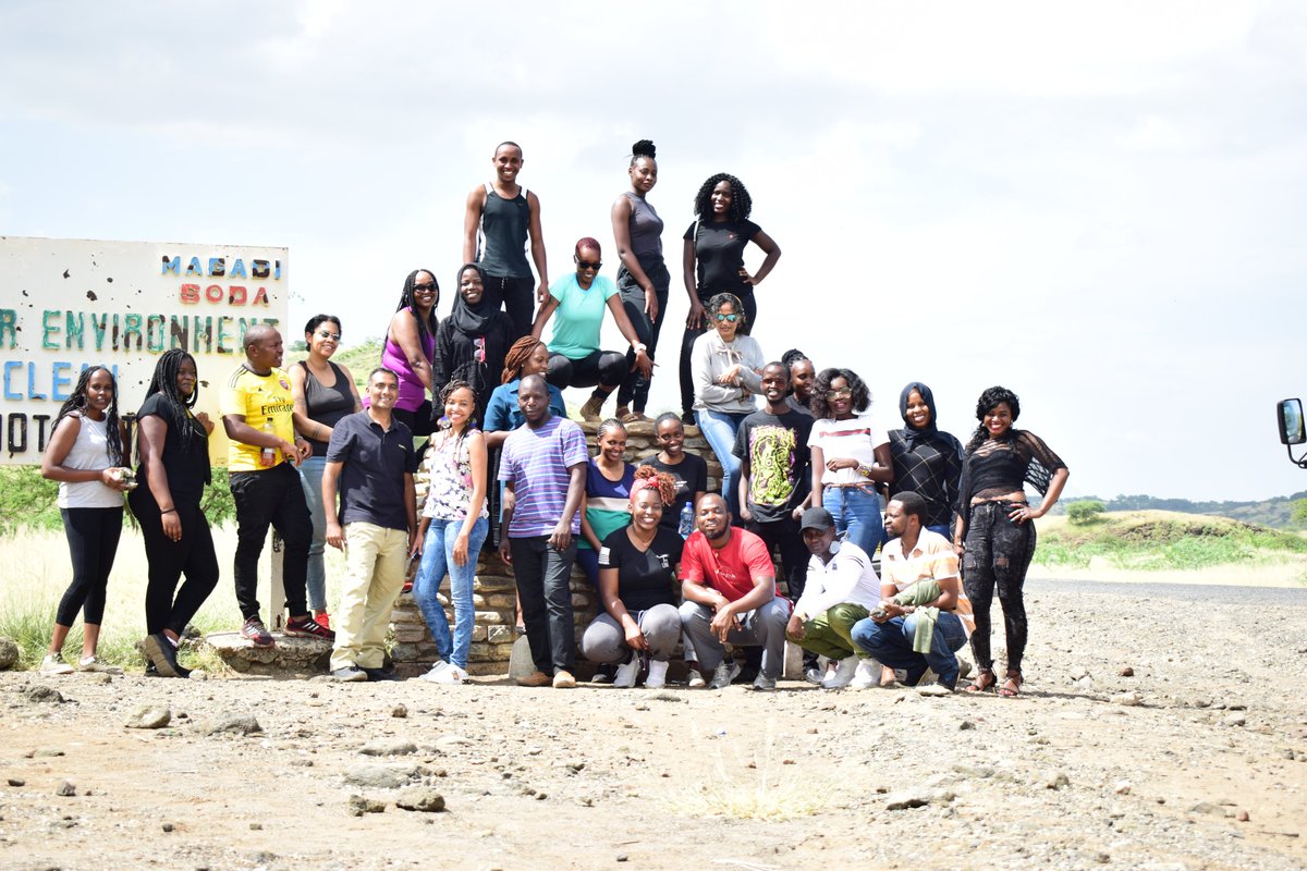 SyvetSafaris's tweet photo. Life was meant for good friends and great adventures.
No road is long with good company
.
.
#whyilovekenya #capturekenya #kenyaisbeautiful #kenyaoutdoors #tourkenya #whyilovekenya #lakemagadi #tembeakenya #magicalkenya #wanderlust #outdoors #roadtrip #landscapephotography https://t.co/ajlEwAudqB