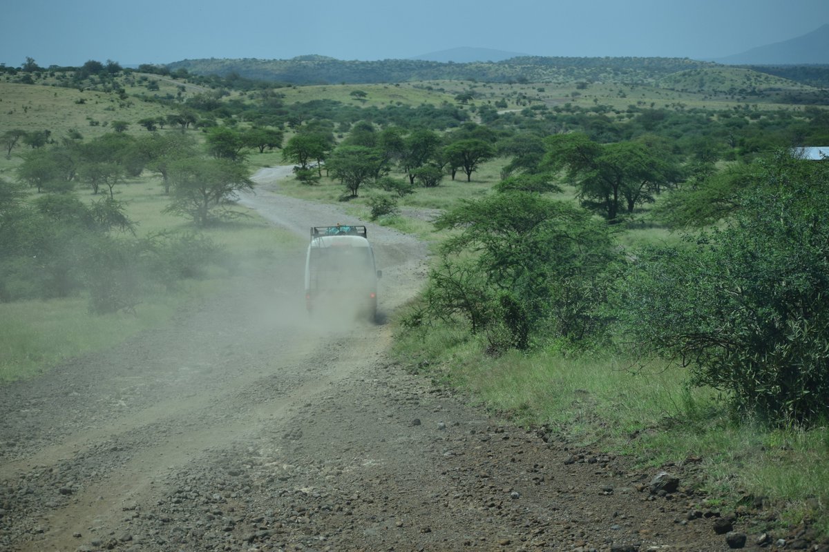 SyvetSafaris's tweet photo. Life was meant for good friends and great adventures.
No road is long with good company
.
.
#whyilovekenya #capturekenya #kenyaisbeautiful #kenyaoutdoors #tourkenya #whyilovekenya #lakemagadi #tembeakenya #magicalkenya #wanderlust #outdoors #roadtrip #landscapephotography https://t.co/ajlEwAudqB