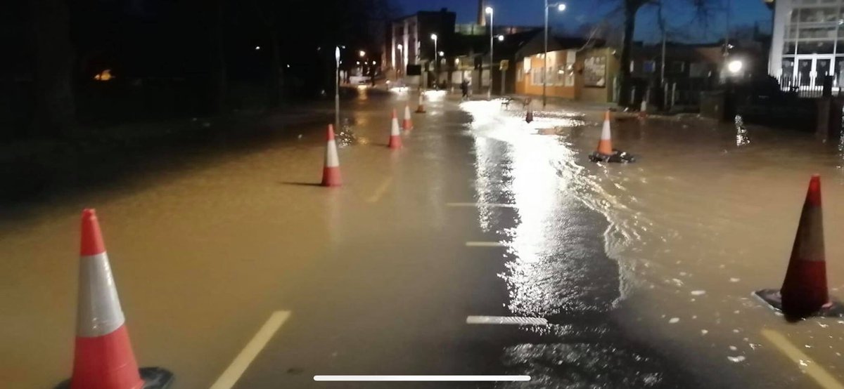 New road flood scheme a success then 😂😂😂#Worcester #floods <a href="/worcesternews/">Worcester News</a> <a href="/WalkerWorcester/">Robin Walker</a>