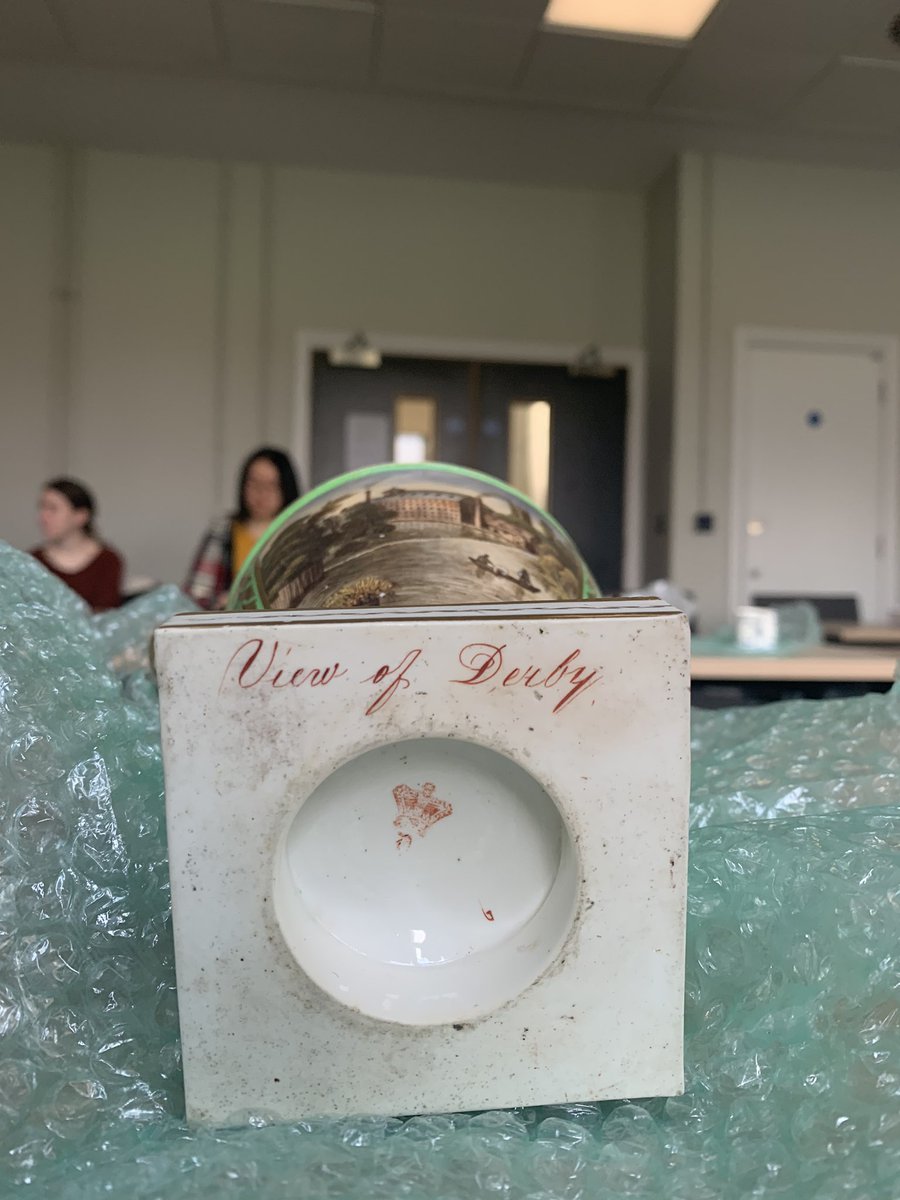 itsagodin's tweet image. Who knew a Monday morning in final year could be so much fun and a CV bonus! #objecthandling @FAHACS