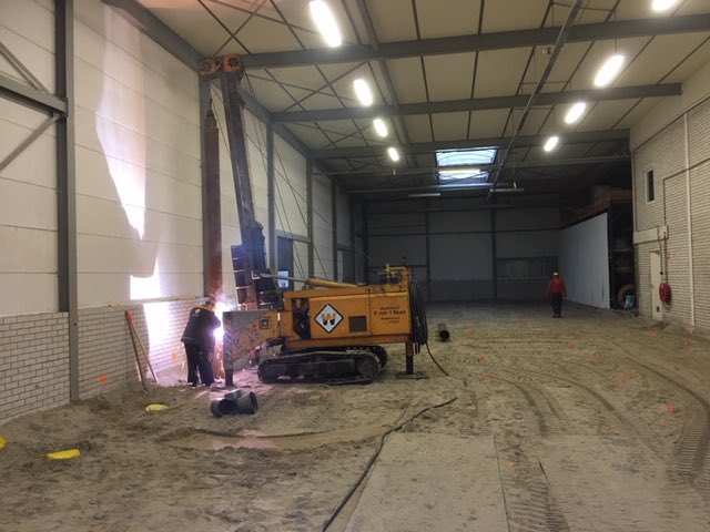 Binnen werken! #koudbuiten #guur #hardewind