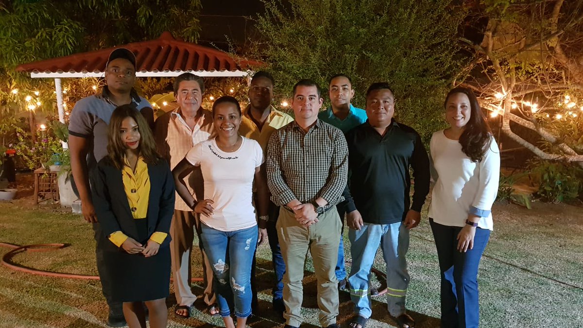 RodneyOlmos's tweet photo. Nuestro Movimiento es orgánico, ciudadanos con ganas de aportar al país, estamos estructurando un partido, Si, pero con la esencia y el compromiso que nos hizo salir a buscar la primera firma, estamos haciendo esto por Panamá! #Seguimos #PanamaOeste @TEAMWEST2019 https://t.co/97MRIJfgzl