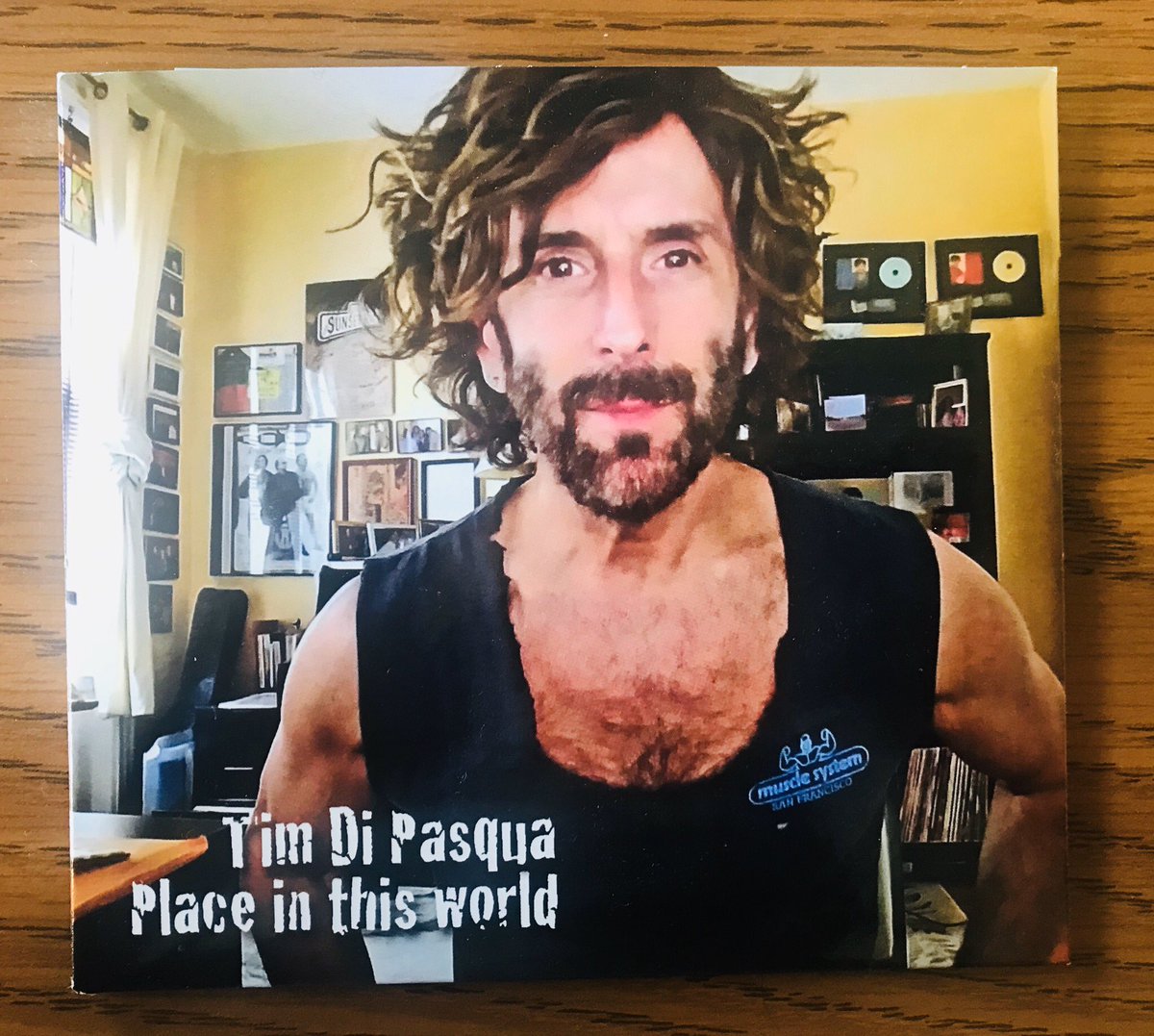 monroe_quinn's tweet image. Give a listen to Tim Di Pasqua’s new recording “Place in This World.” Tim is an amazing songwriter/singer/pianist. I play guitar on 4 tracks and solo on 2!
Available on all streaming services &amp;amp; iTunes. Listen &amp;amp; purchase at 
store.cdbaby.com/cd/timdipasqua6
#pyramidsaiten #studiomusician