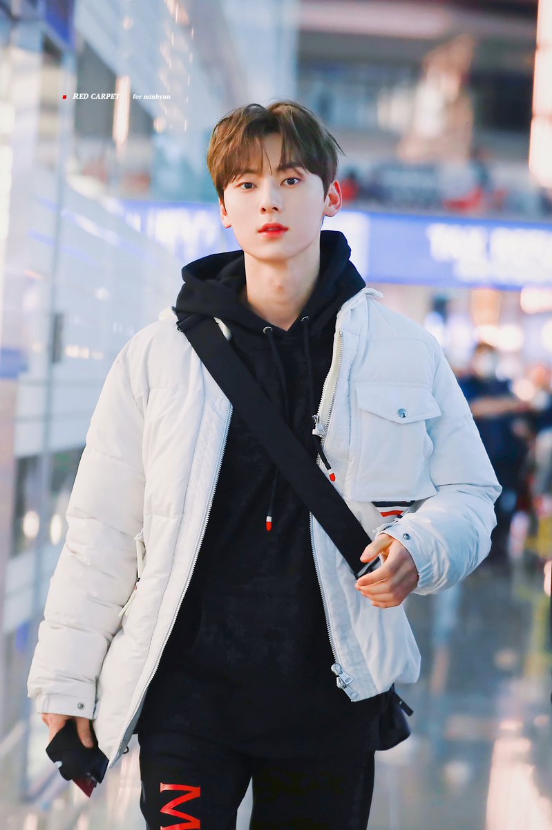 redcarpet_mh's tweet image. 200217 첫사랑기억조작남....,,
#황민현 #민현 #minhyun