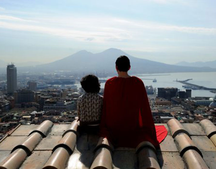 Characteristic Naples Via Toledo ENTIRE APARTMENT tweet media