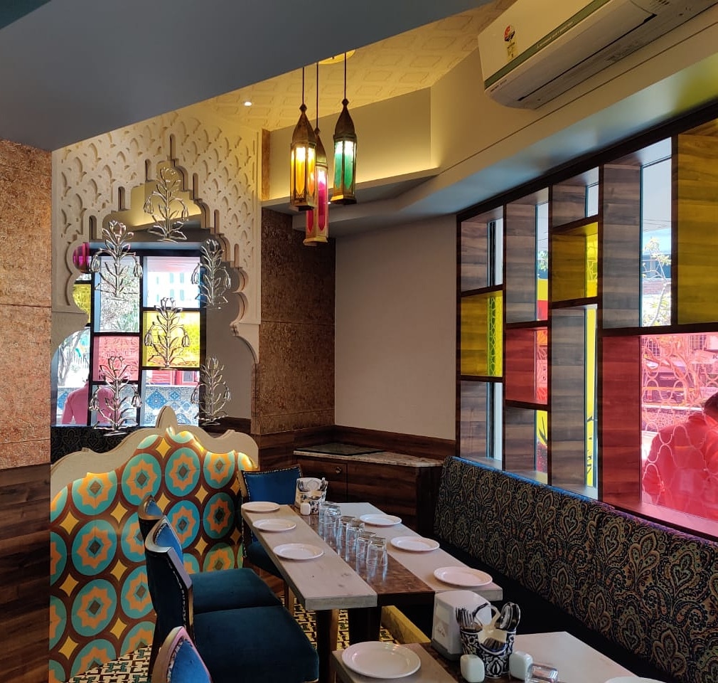 foodinnroyale's tweet photo. An inviting ambiance for your ISTAKBAAL.
Have a royal dining experience at the newest restaurant #FoodInnRoyale
#foodiesofinstagram #persiancuisine #royalelife #foodsofinstagram #instafoodie #foodistan @chefrehmanLko #mumbaikar #mumbaifoodie #foodofmumbai #aamchimumbai https://t.co/rMWpbJuJFf