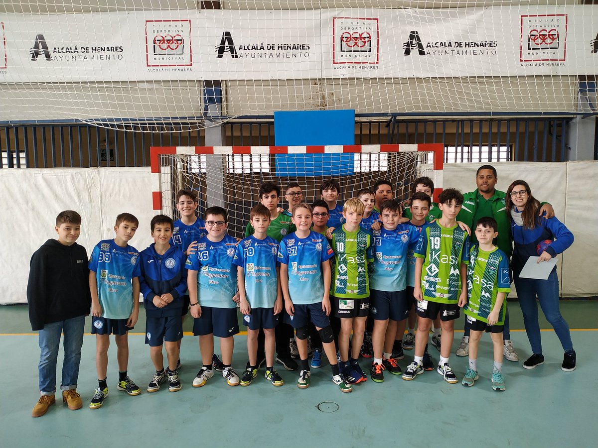 balonmanoikasa's tweet image. 𝗘𝗤𝗨𝗜𝗣𝗢𝗦 𝗕𝗔𝗦𝗘 1920🟢⚫
#1IM🏆J15
✅@BMtorrejon 11:34 @iKasaBMMADRID
Buen partido de los nuestros en líneas generales.Ya pensando en la próxima "final" contra Alcobendas.

#2IM🏆J5
✅@CDIplacea 10:18 @iKasaBMMADRID
Otra victoria de nuestros pequeños que lideran su grupo!