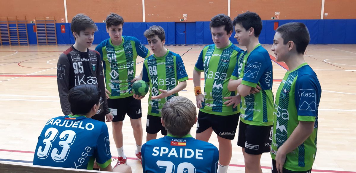 balonmanoikasa's tweet image. 𝗘𝗤𝗨𝗜𝗣𝗢𝗦 𝗕𝗔𝗦𝗘 1920🟢⚫
#1IM🏆J15
✅@BMtorrejon 11:34 @iKasaBMMADRID
Buen partido de los nuestros en líneas generales.Ya pensando en la próxima "final" contra Alcobendas.

#2IM🏆J5
✅@CDIplacea 10:18 @iKasaBMMADRID
Otra victoria de nuestros pequeños que lideran su grupo!
