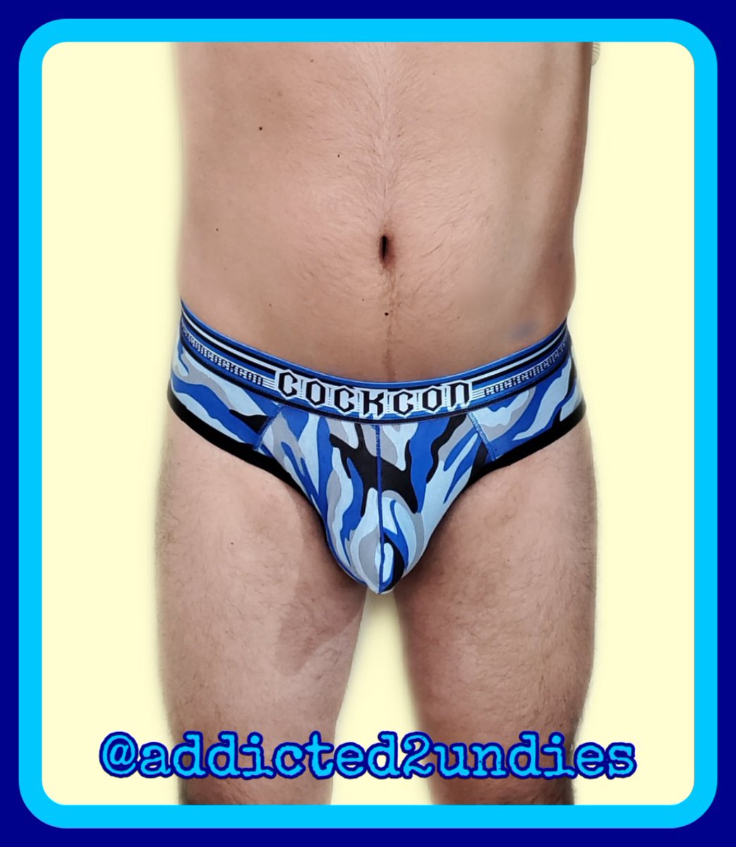 ADDICTED2UNDIES's tweet photo. 17 feb 2020 #mondayunderwear #interiordelunes #pantsoftheday #underwearselfie #underwear #briefs #formenec #formenunderwearec #addicted2undies #ropainterior #ropainteriormasculina #gay #formenunderwear https://t.co/hBInrCtNED