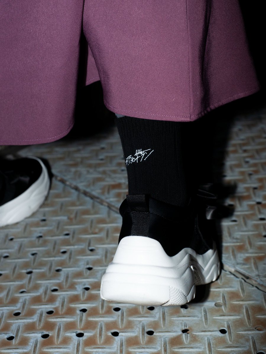 _miki_kumagai's tweet photo. 【GOODS公開】

2/23 ボーイズオンザランツアーファイナル会場限定販売

◽︎刺繍socks ¥1000

-サイズ-
レディース 22〜24
メンズ 25〜27

白5枚、黒5枚の10枚ずつです！

📸:ミヤザキイツキ https://t.co/XCZ7dBkPxJ