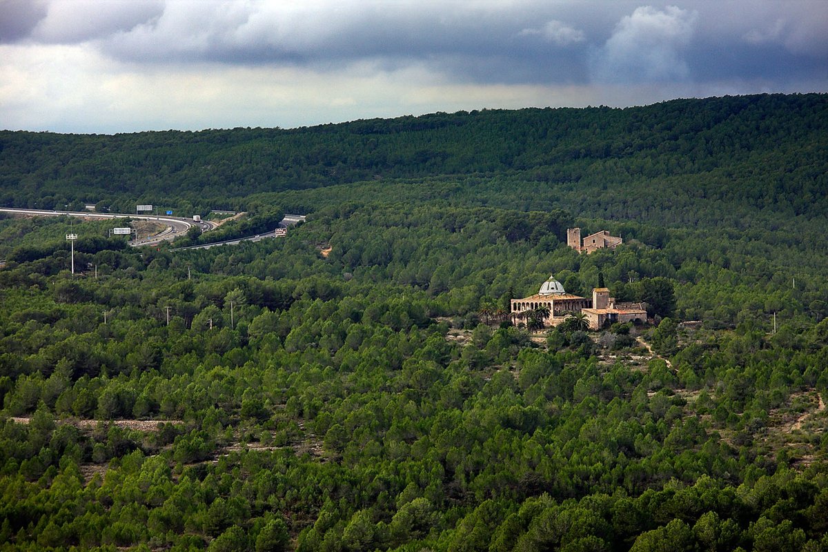 PlatjaLlargaTGN's tweet photo. Pareu aquesta barbaritat, volen construir 222 apartahotels,un hotel elitista i ampliar el #CampDeGolfCostaDaurada, es el cor de l'Anella Verda🙏🏻💖🌎. S. O. S. Mas d'en Sorder
#EmergenciaClimàtica #SOSCostaDaurada #SOSPlatjaLlarga #TerresDelGaià #AnellaVerdaTGN #SOSMasDenSorder https://t.co/LVzZrzgC3y