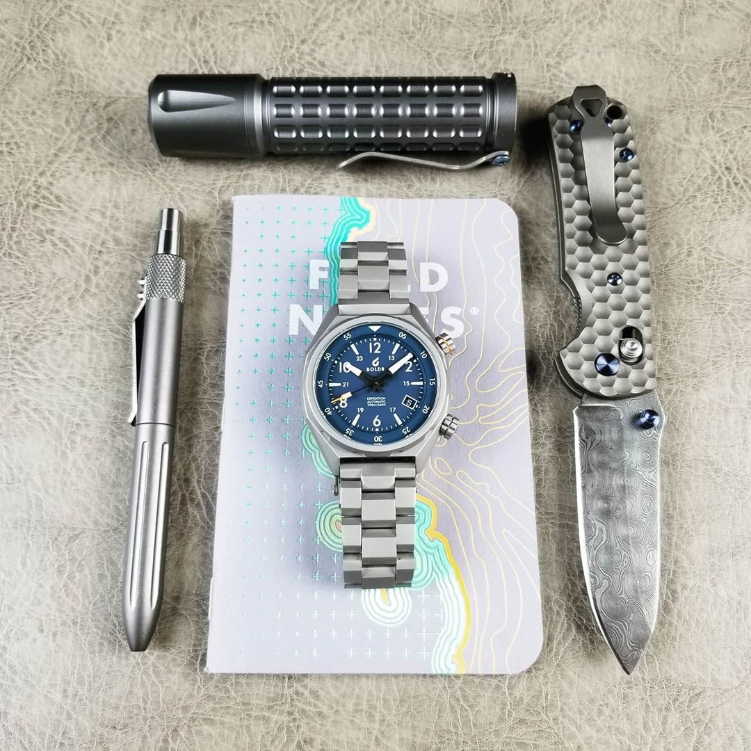 boldrsupplyco's tweet photo. Our friends at @averagebros_insta just took style to a whole new level - fantastic shot!.
Visit https://t.co/XW2QAZcRWw to get your Expedition. #beBOLDR
#averagebros #repost #watchmaniac #BOLDRExpedition #Expedition2019 #fieldwatch #dailybeater #BOLDRwatches #toughenough https://t.co/PsMol1SKid