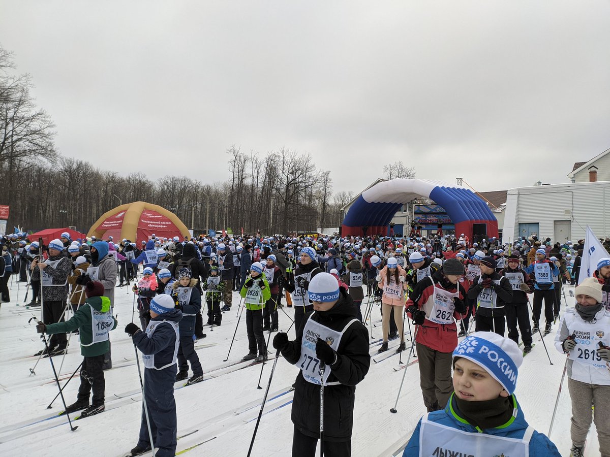 #СамарскиеМедведи приняли участие во всероссийской гонке #лыжняРоссии , где представляли <a href="/cdt_spektr/">МБУ ДО ЦДТ «Спектр» г. о. Самара</a> 
Спасибо <a href="/minsport63/">МинСпорт СО</a> и <a href="/lb_chaika163/">ГАУ СО УСЦ Чайка</a> за организацию подобных мероприятий!
#СпортНормаЖизни #УсцЧайка