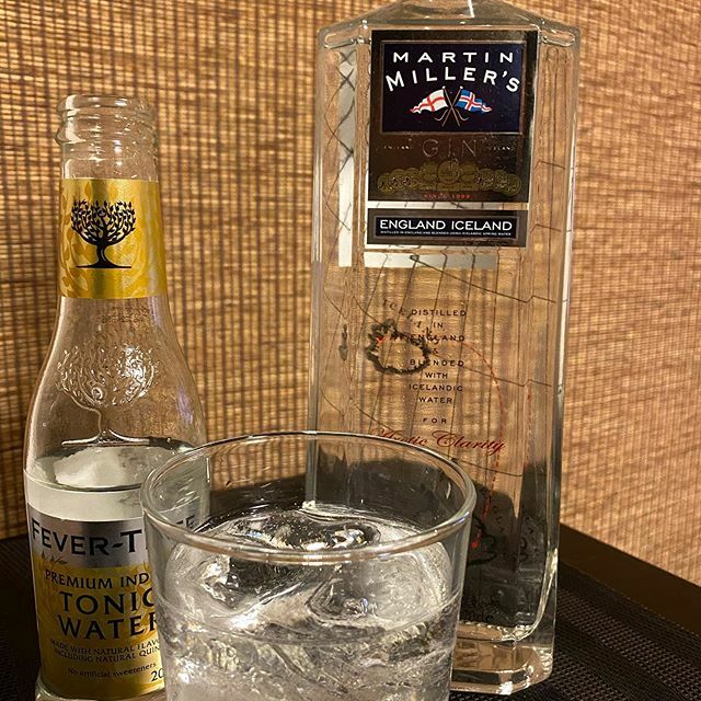 Kotocat_uk's tweet photo. Extremely long week and it’s still Monday! I am in a crisis mode😑
#MartinMillersOriginalGin #CitrusAndJuniper #IcelandicSpringWater #Gin #BritishGin #CraftGin #BritishCraftGin #BritishMade #FoodIsGREAT #UK #GinAndTonic #GinIsGREAT #Ginstagram #GinL… https://t.co/2ydMlC0Nx6 https://t.co/kHwYplT3HH