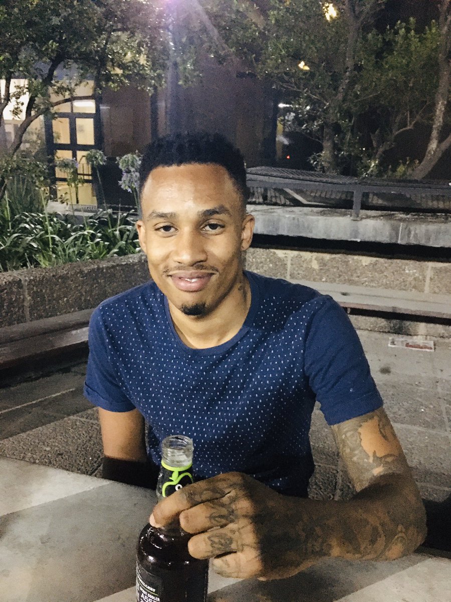 clairneli's tweet image. 