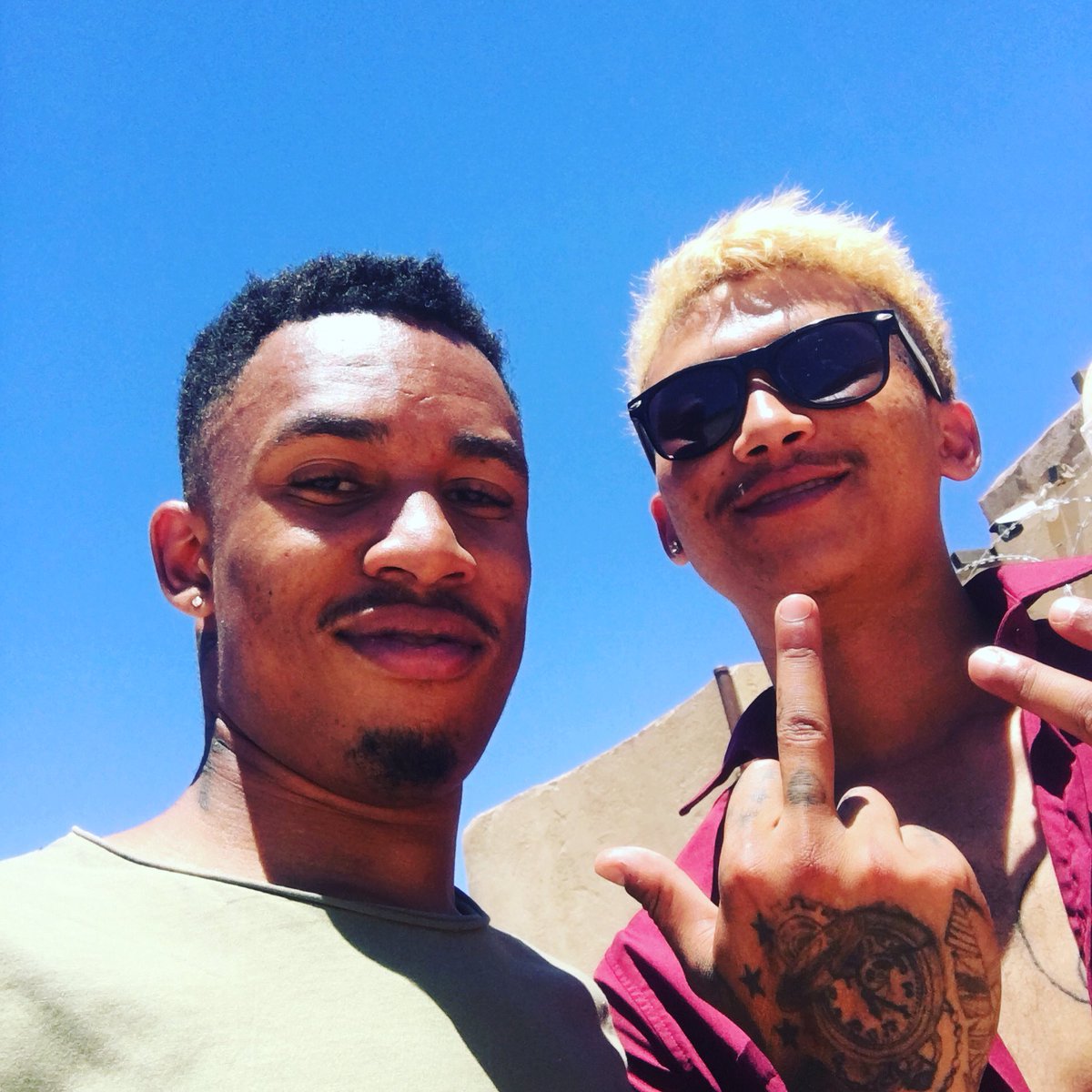 clairneli's tweet image. 