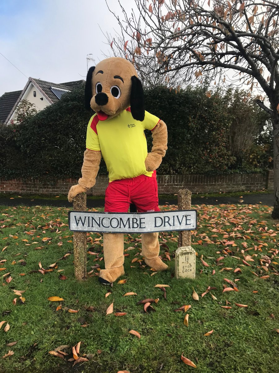 Residents of Wincombe Drive - Your this weeks Fit Street 💪 Claim your 5 day pass for the Gym, Pool and Classes 😀 #HappyMondays