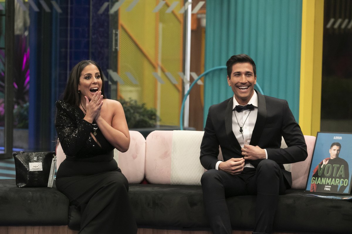 El tiempo del descuento tweet media