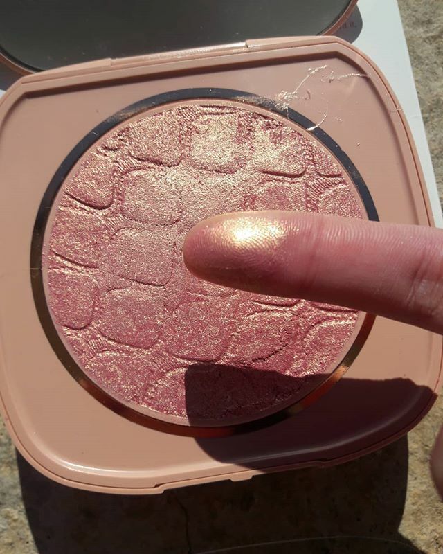 CrelmToothpast's tweet photo. @colourpopcosmetics #colourpopcosmetics #colourpophaul #haul #colourpop https://t.co/XM7eeoNHSy https://t.co/FdpiPdh9I1