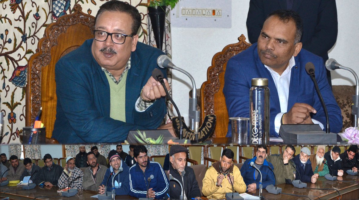 Dipr J K Principal Secretary Education Navin Kumar Choudhary Secretary Food Supply Pandurang Kondbarao Pole Today Took Stock Of People S Grievances During A Public Grievance Camp Held At Banquet Hall Srinagar