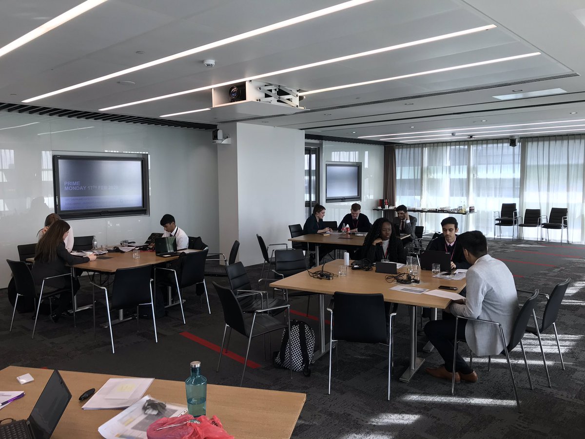 AmyTabari's tweet photo. Our PRIME legal work experience week is getting off to a flying start with some wonderfully bright and engaged young people! @GowlingWLG_UK #primecommitment #accesstolaw https://t.co/gy2YCsg27b