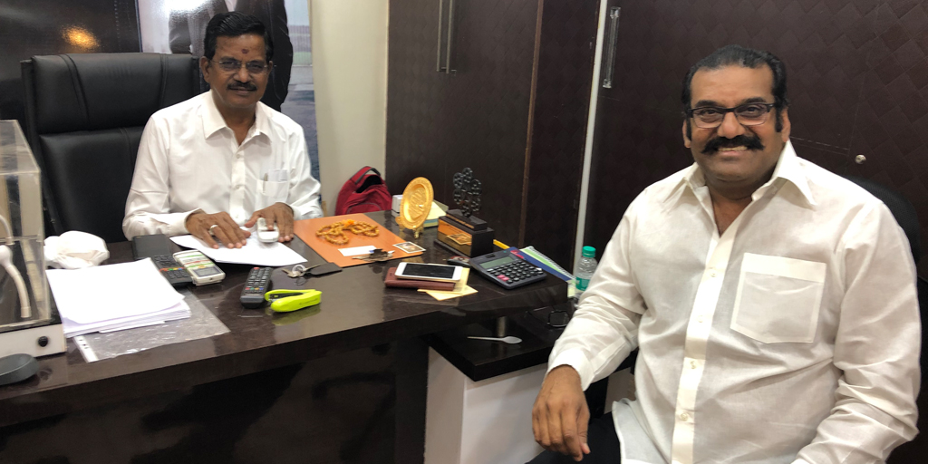 NepoleonD's tweet photo. My dear beloved brother Kalaipuli S Thanu, we have known each other even before I entered cinema.He was the producer for my movie #Kizhakkucheemaiyile”directed by my Guru Bharathiraja. During my every visit to #India,I make it a point to meet and spend some quality time with him. https://t.co/R3iyCLp7Eg