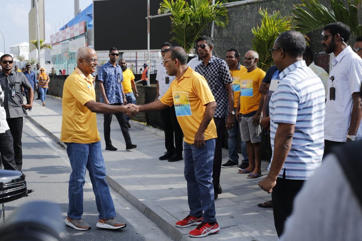 AhmedMahloof's tweet photo. Raeesuljumhooriyya @ibusolih adhi Raees @MohamedNasheed aaieku #Ice2020 Campaign Poster harukurumuge event ge therein. https://t.co/tS5BH7pRIw