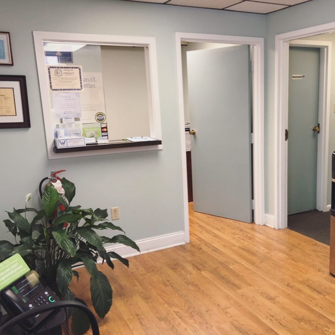 MichelleSenko's tweet photo. Move-In Ready #OfficeSpace ! π’π¨π #tourwithme β¨412.525.0404 #michellesenko #custombuildout #commerciallease #commercialrealestate #cre #commercialbuilding #ppmrealty #realestateagent #pittsburghrealestate #westernpa #pgh #pittsburgh #upandcoming #cre #b2b #businessplanning https://t.co/wAJLLqncPa