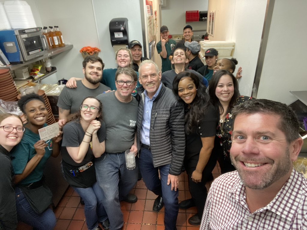 dougcomings's tweet photo. What a day 😍!  Thank you to all of our ChiliHeads for making Valentine’s Day 2020 such a success. I appreciate you taking such great care of our Guests by running our plays 🥰
🌻🌶🌻 https://t.co/zXwqnpkqOM