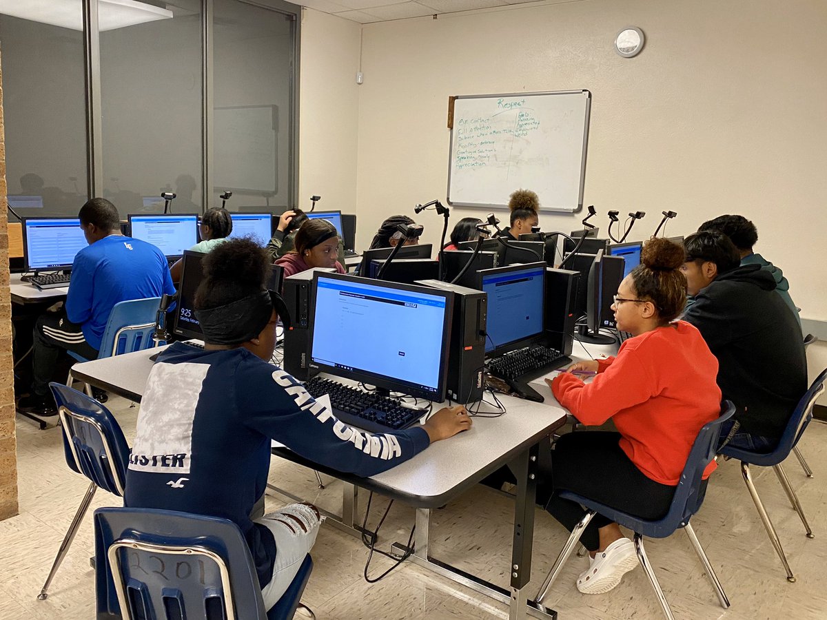 maresa_ramos's tweet image. It was an early start for a Saturday for Junior Principal Bailey and I, but there is a room full of seniors eager to pass their TSI test. Thankful for the help of @KeganMJohnson  #WeAreTesting #WeAreLC