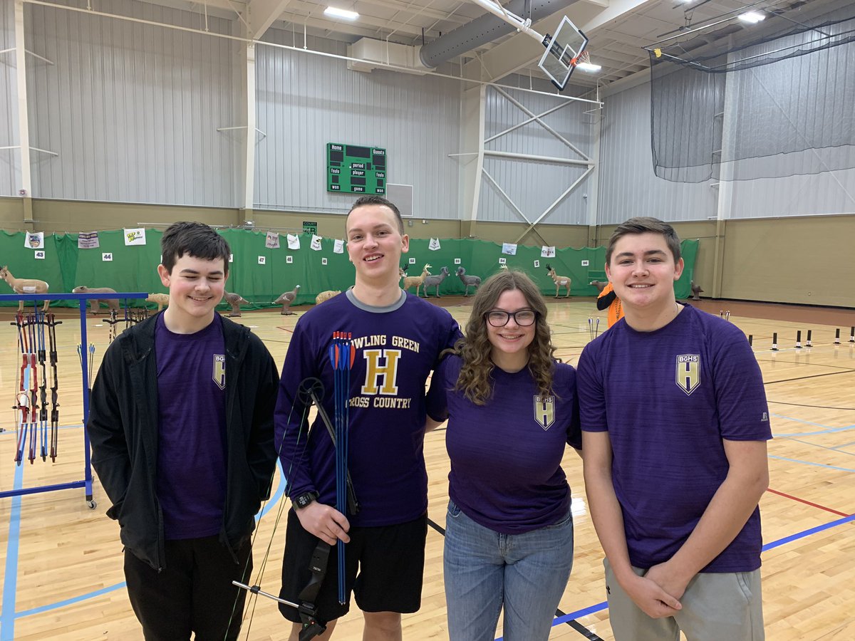bghs_archery's tweet photo. BG Archers up early shooting at WEHS Cupid shoot https://t.co/yX56G0OOdP