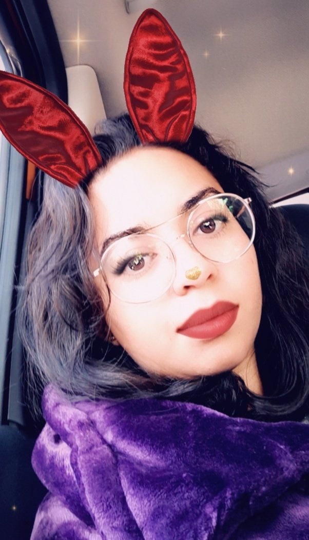 ale_stephie's tweet photo. #FelizSabado 
#redbunny
#lovetime https://t.co/RmnakYMZXU
