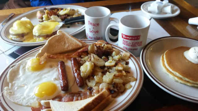 ComptonsPA's tweet photo. We only have one word: Yum. https://t.co/8e4bdelNXv